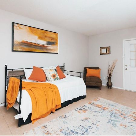 Enticing 1Br Apartment In The Heart Of The Heights Houston Eksteriør billede