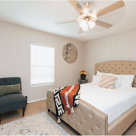Enticing 1Br Apartment In The Heart Of The Heights Houston Eksteriør billede