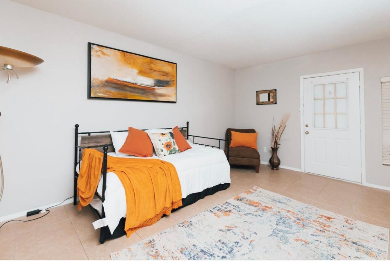 Enticing 1Br Apartment In The Heart Of The Heights Houston Eksteriør billede