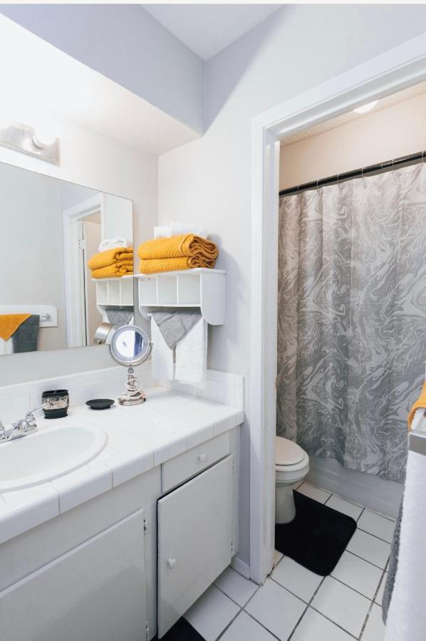 Enticing 1Br Apartment In The Heart Of The Heights Houston Eksteriør billede
